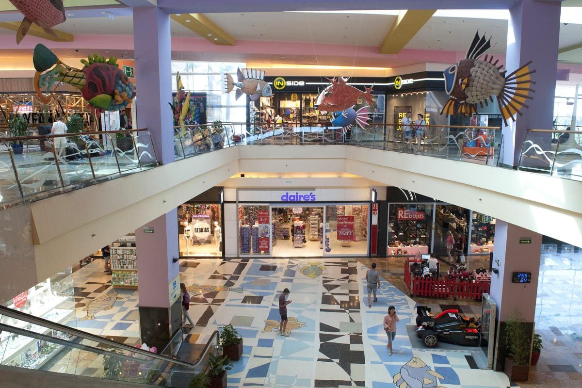 Dos Mares shopping centre